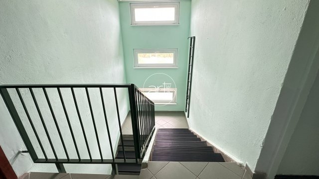 Eladó panellakás, Szegeden, Lomnici utcában 44.9 M Ft, 1+1 szobás