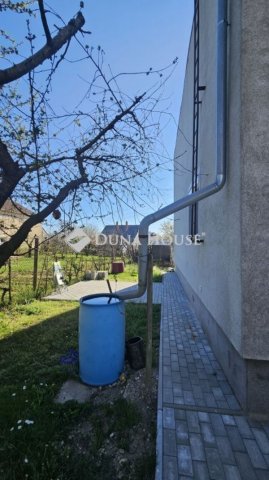 Eladó családi ház, Veszprémben 99 M Ft, 4 szobás