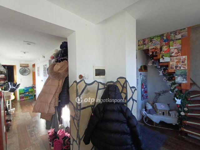 Eladó családi ház, Rácalmáson 48 M Ft, 1+1 szobás