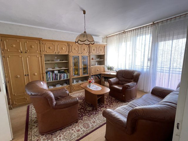 Eladó téglalakás, Győrött 52 M Ft, 2 szobás