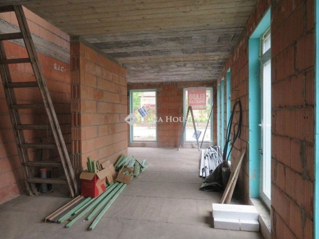 Eladó ikerház, Szegeden 99 M Ft, 3 szobás / költözzbe.hu