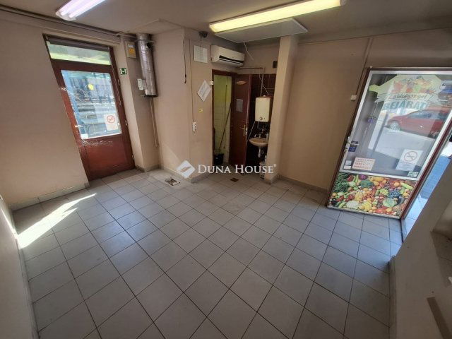 Kiadó iroda, Kiskunfélegyházán 80 E Ft / hó