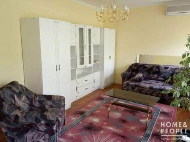 Eladó téglalakás, Szegeden 53.9 M Ft, 2 szobás