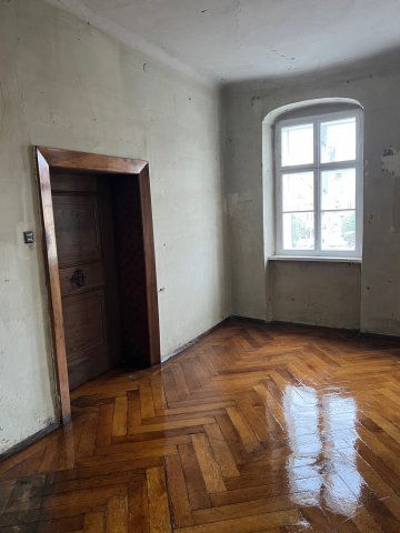 Eladó téglalakás, Kőszegen 64.9 M Ft, 5 szobás