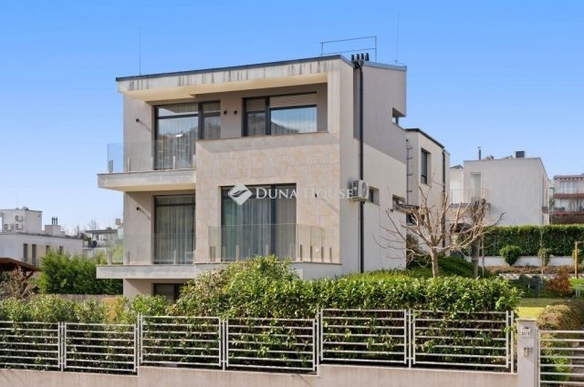 Eladó téglalakás, Budapesten, XI. kerületben 269 M Ft, 5 szobás