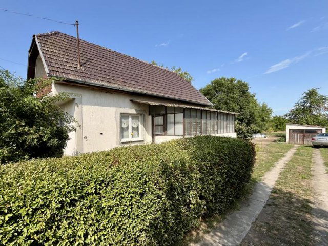 Eladó családi ház, Tápiószelén 35 M Ft, 3 szobás