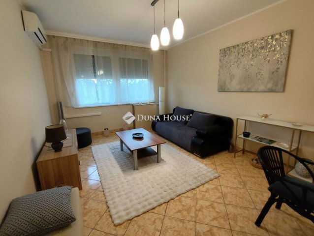 Kiadó panellakás, albérlet, Budapesten, XI. kerületben, 1 szobás