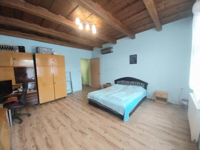 Eladó családi ház, Kisbéren 31.7 M Ft, 1 szobás