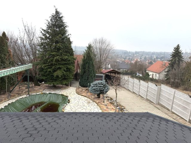 Eladó családi ház, Gödöllőn 195 M Ft, 7 szobás