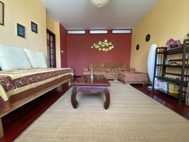 Eladó téglalakás, Komáromban 54.9 M Ft, 2 szobás