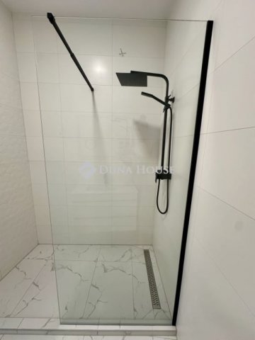 Eladó téglalakás, Budapesten, V. kerületben 181 M Ft, 4 szobás