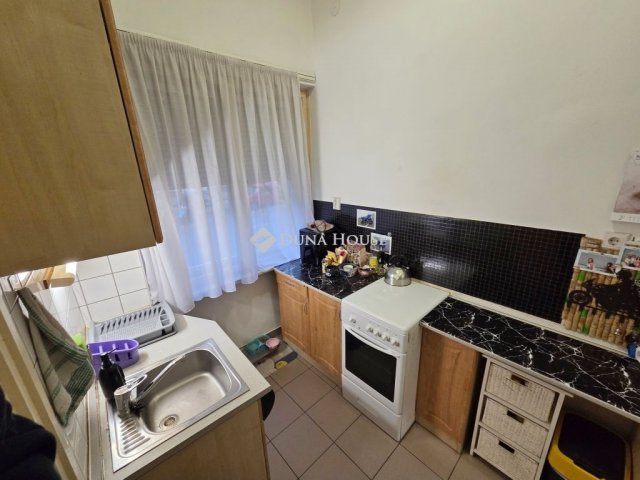 Eladó téglalakás, Vasváron 21.9 M Ft, 1 szobás