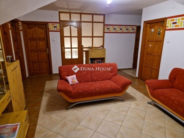 Eladó családi ház, Berhidán 80 M Ft, 2+3 szobás