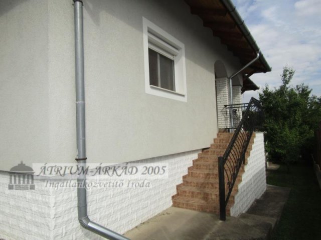 Eladó családi ház, Érden 220 M Ft, 5 szobás