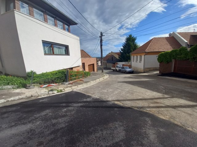 Kiadó téglalakás, albérlet, Pécsett, Felsőhavi utcában