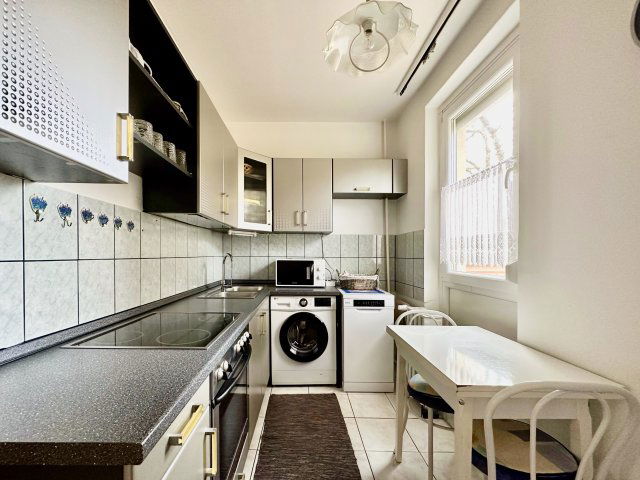 Eladó panellakás, Pécsett 49.9 M Ft, 2 szobás