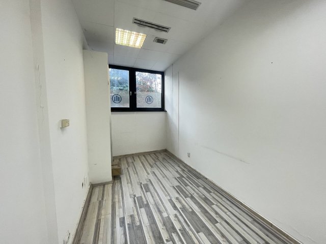 Kiadó üzlethelyiség, Budapesten, II. kerületben 95 E Ft / hó