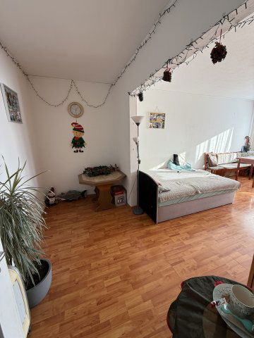 Eladó panellakás, Tatabányán 38.9 M Ft, 2 szobás