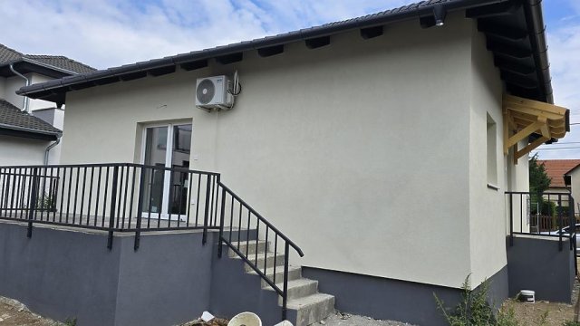Eladó családi ház, Dunakeszin 120 M Ft, 4 szobás