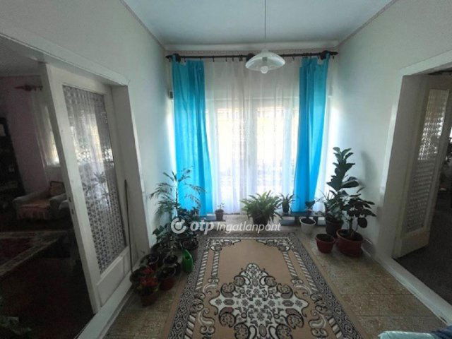 Eladó családi ház, Gádoroson 16.5 M Ft, 1+2 szobás