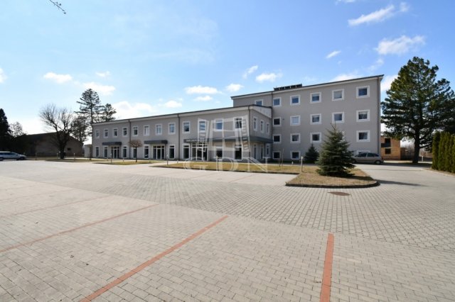 Eladó iroda, Lovasberényben 460 M Ft / költözzbe.hu