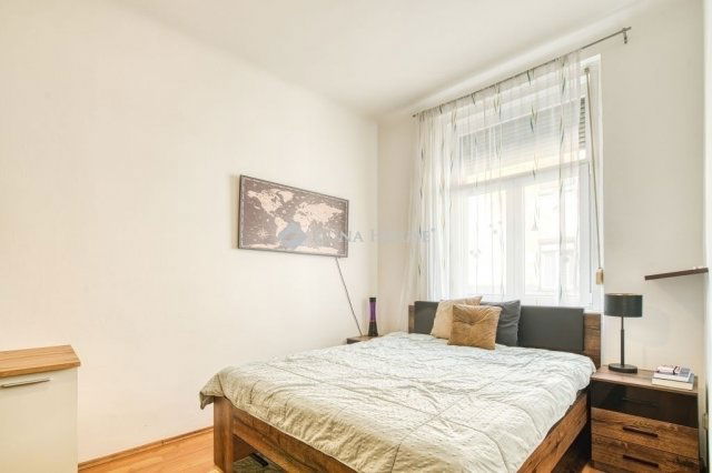 Eladó téglalakás, Budapesten, XI. kerületben 67.8 M Ft, 2 szobás