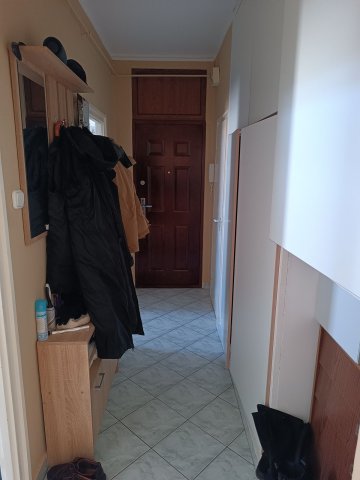 Kiadó téglalakás, albérlet, Ajkán, Kohász utcában, 2 szobás