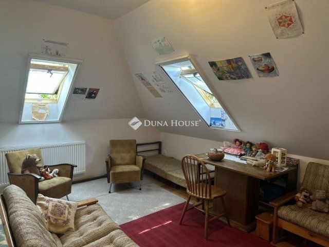 Eladó családi ház, Piliscsabán 149 M Ft, 5 szobás