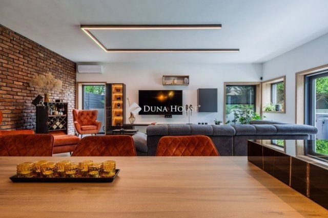 Eladó ikerház, Ürömön 379 M Ft, 5 szobás