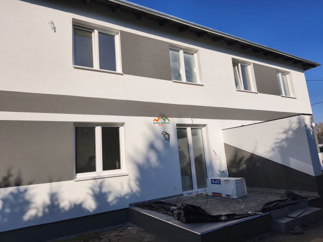 Eladó sorház, Szigetszentmártonban 69.9 M Ft, 4 szobás