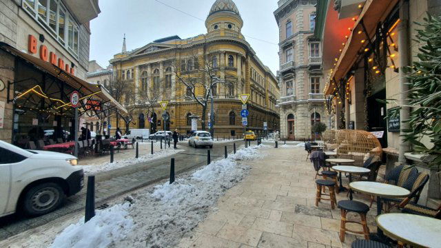Eladó téglalakás, Budapesten, V. kerületben, Ferenciek terén