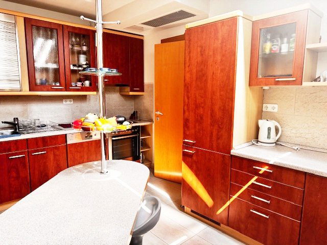 Eladó téglalakás, Budapesten, XII. kerületben 350 M Ft