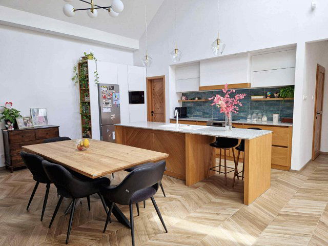 Eladó családi ház, Debrecenben 199 M Ft, 5 szobás