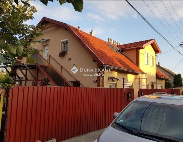 Eladó családi ház, Gyömrőn 189 M Ft, 16 szobás