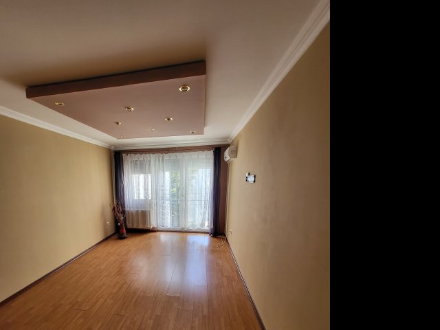 Eladó téglalakás, Szegeden, Madách utcában 79 M Ft, 3 szobás