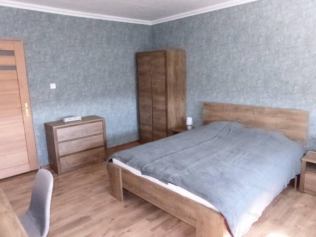 Kiadó panellakás, albérlet, Gödöllőn 240 E Ft / hó, 2 szobás