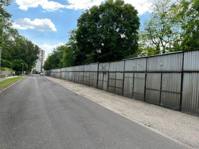 Kiadó garázs, Kecskeméten 20 E Ft / hó / költözzbe.hu