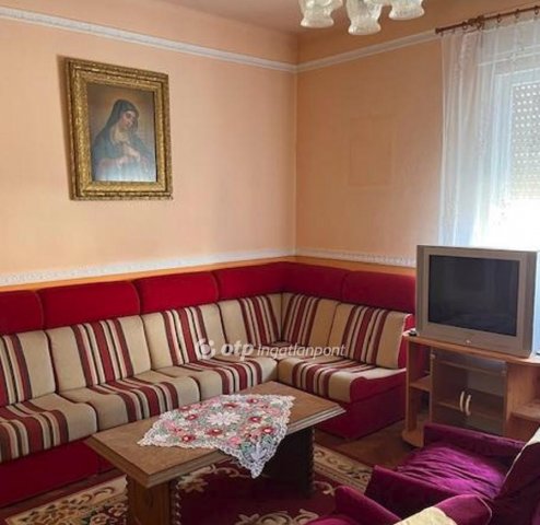 Eladó családi ház, Nyírmadán 31 M Ft, 5 szobás