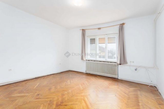 Eladó családi ház, Téten 43.9 M Ft, 3 szobás