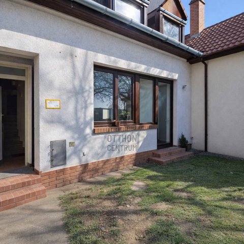 Eladó sorház, Kecskeméten 94.9 M Ft, 5 szobás