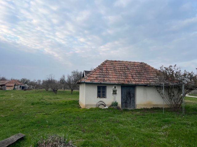 Eladó nyaraló, Szentgyörgyváron 8.5 M Ft, 1 szobás