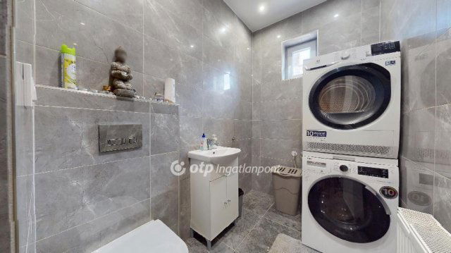 Eladó családi ház, Encsen 62.5 M Ft, 7 szobás