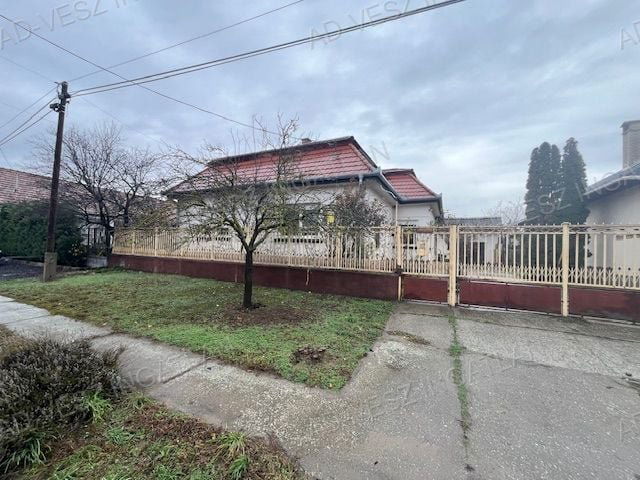 Eladó családi ház, Újhartyánon 54.9 M Ft, 3 szobás