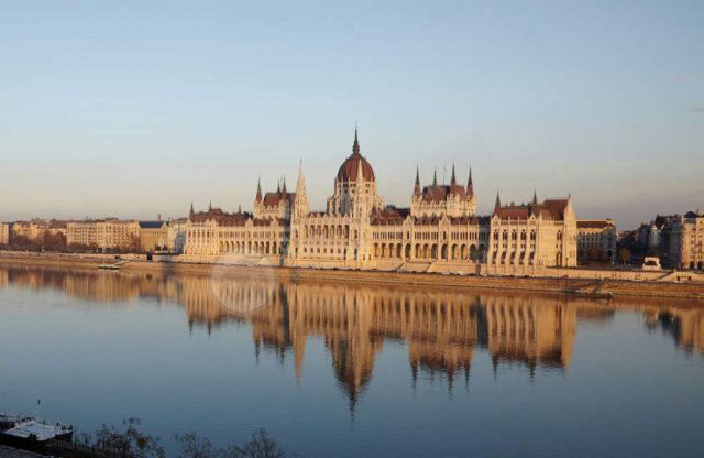 Kiadó téglalakás, albérlet, I. kerületben, Bem rakparton