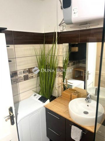 Eladó téglalakás, Budapesten, XIII. kerületben 87 M Ft, 2 szobás