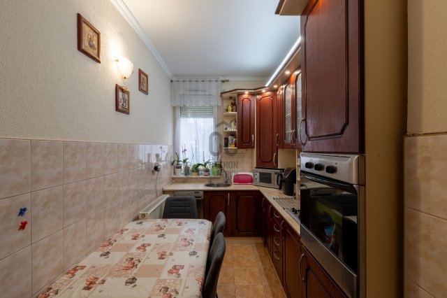 Eladó panellakás, Kincsesbányán 43.5 M Ft, 2 szobás