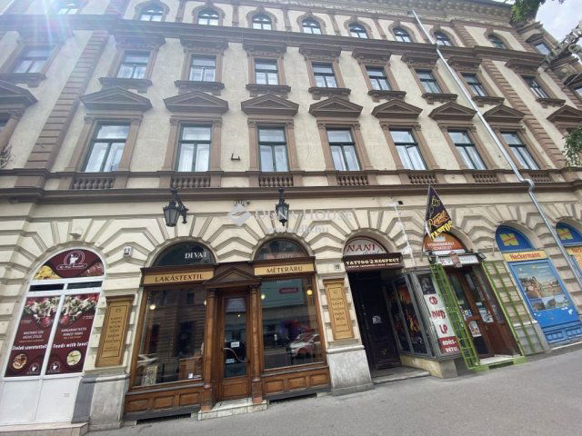 Eladó üzlethelyiség, Budapesten, V. kerületben 330 M Ft