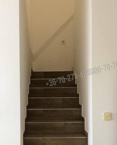 Kiadó családi ház, albérlet, Vácon 3000 E Ft / hó, 12 szobás