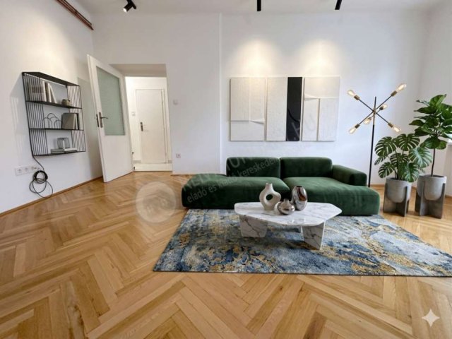 Eladó téglalakás, Budapesten, XIV. kerületben, Thököly úton