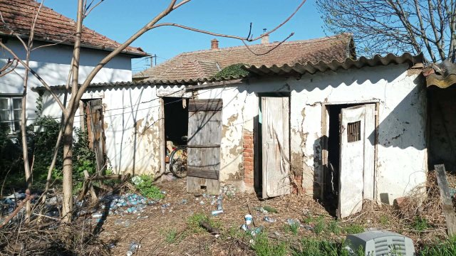 Eladó családi ház, Törökszentmiklóson 7.5 M Ft, 2 szobás